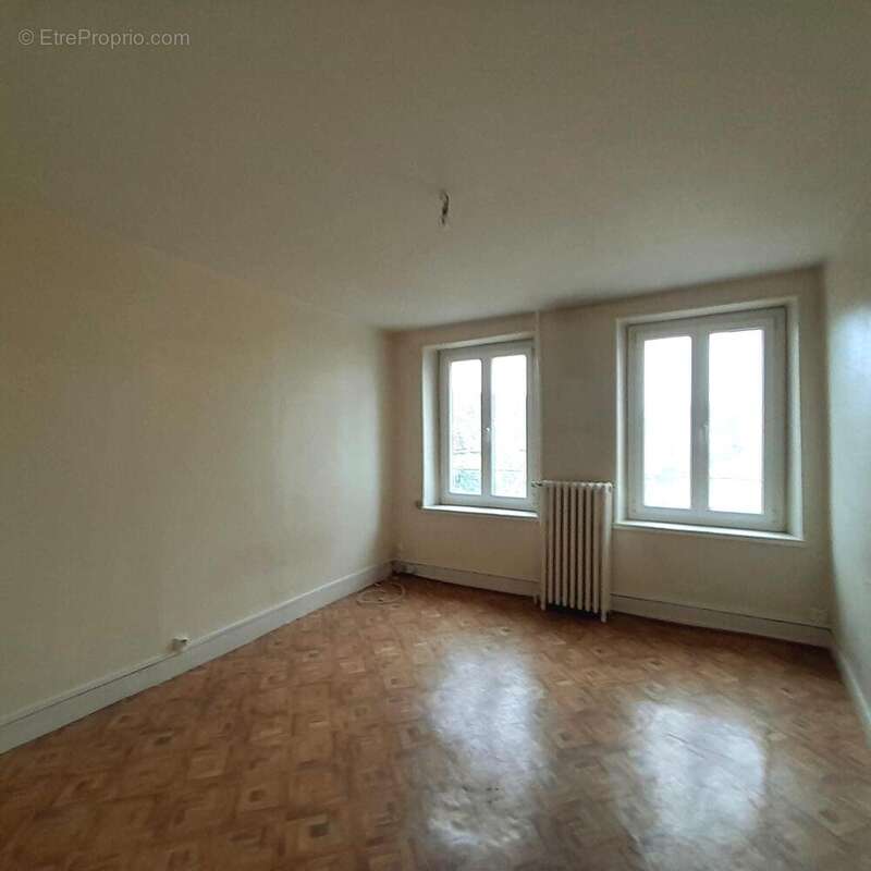 Appartement à APPOIGNY