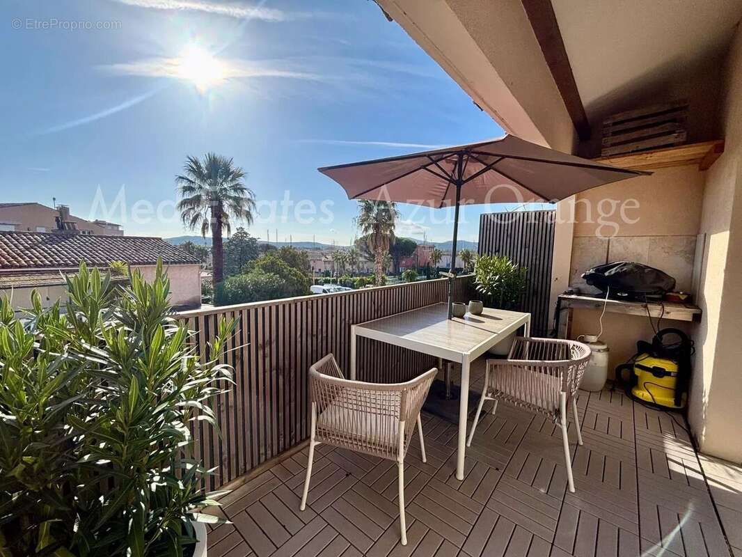 Appartement à GRIMAUD