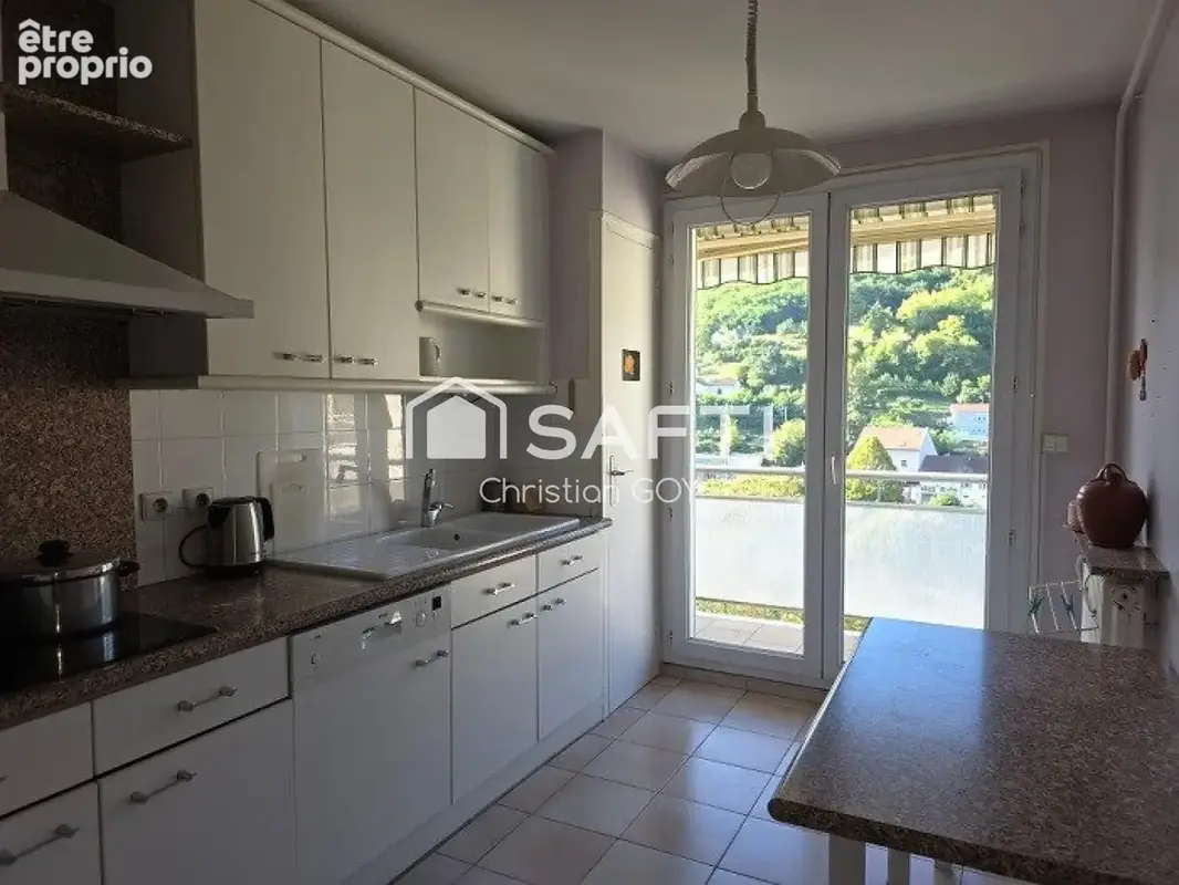 Photo 1 - Appartement à BOURGOIN-JALLIEU