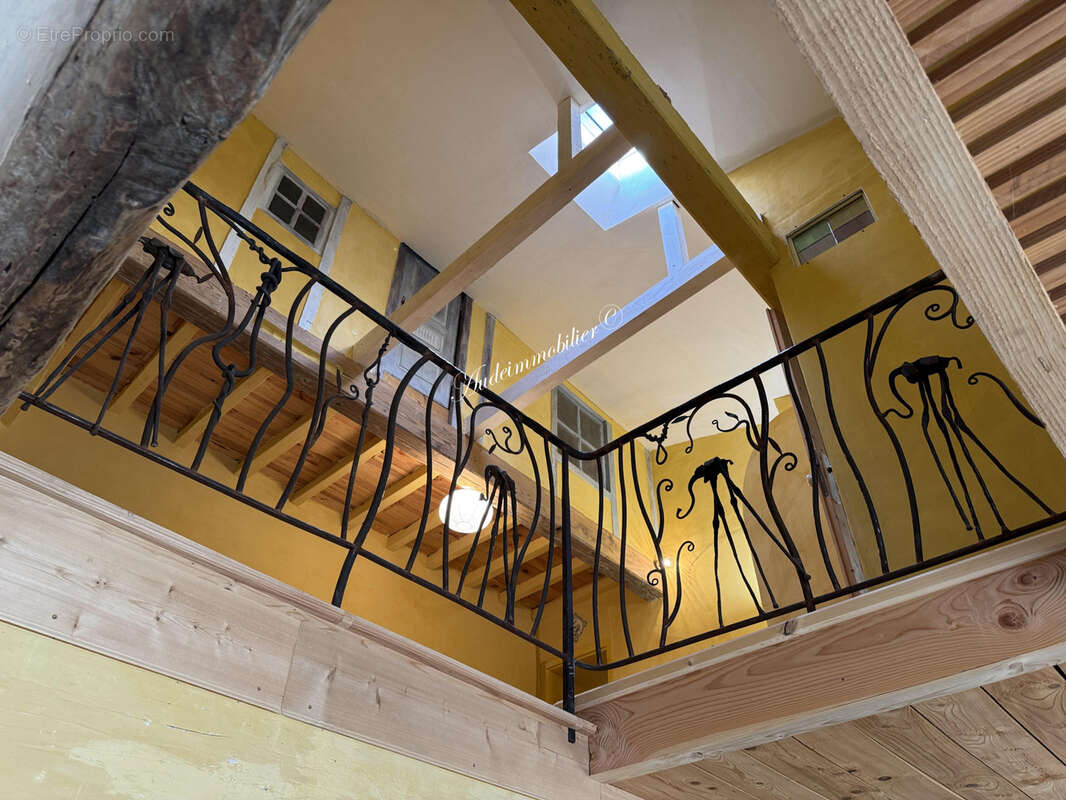 Maison de village avec cave - photo 11