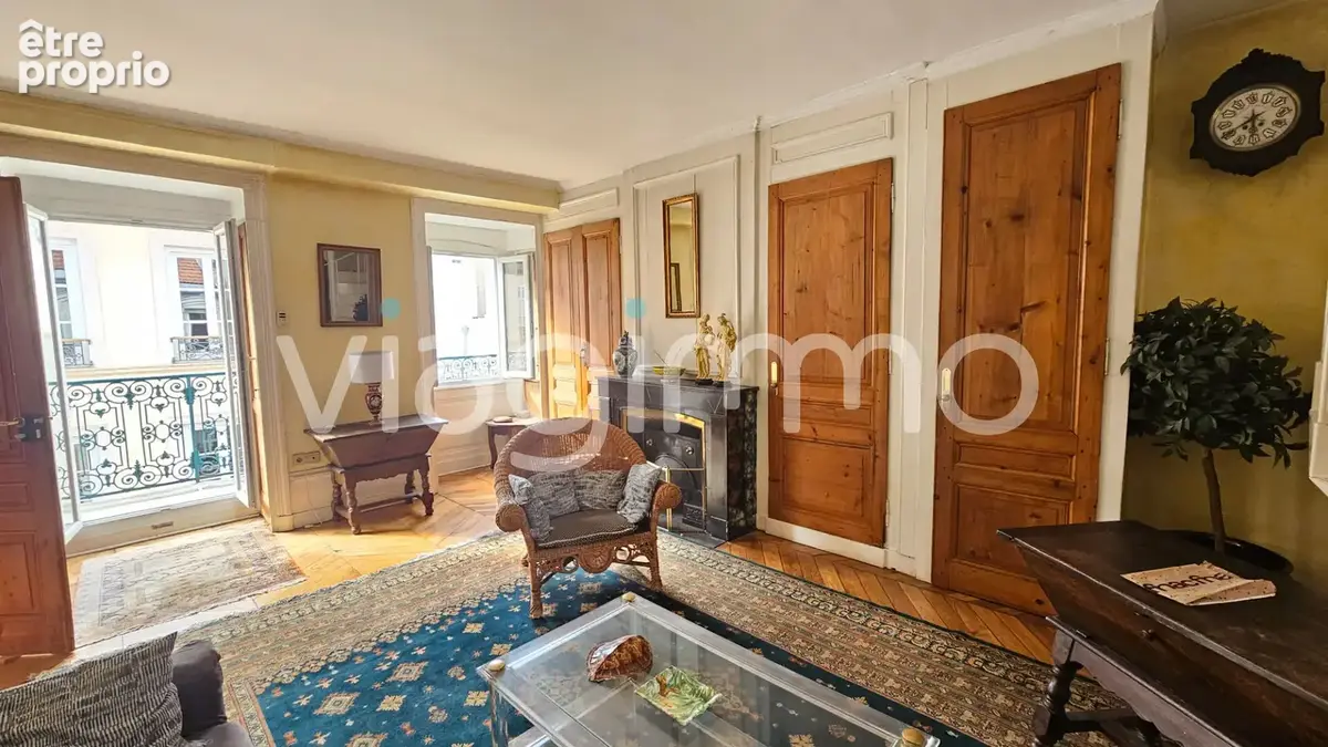 Lyon (presqu'île) Appartement 67.44 m²  en VIAGER LIBRE - photo 3