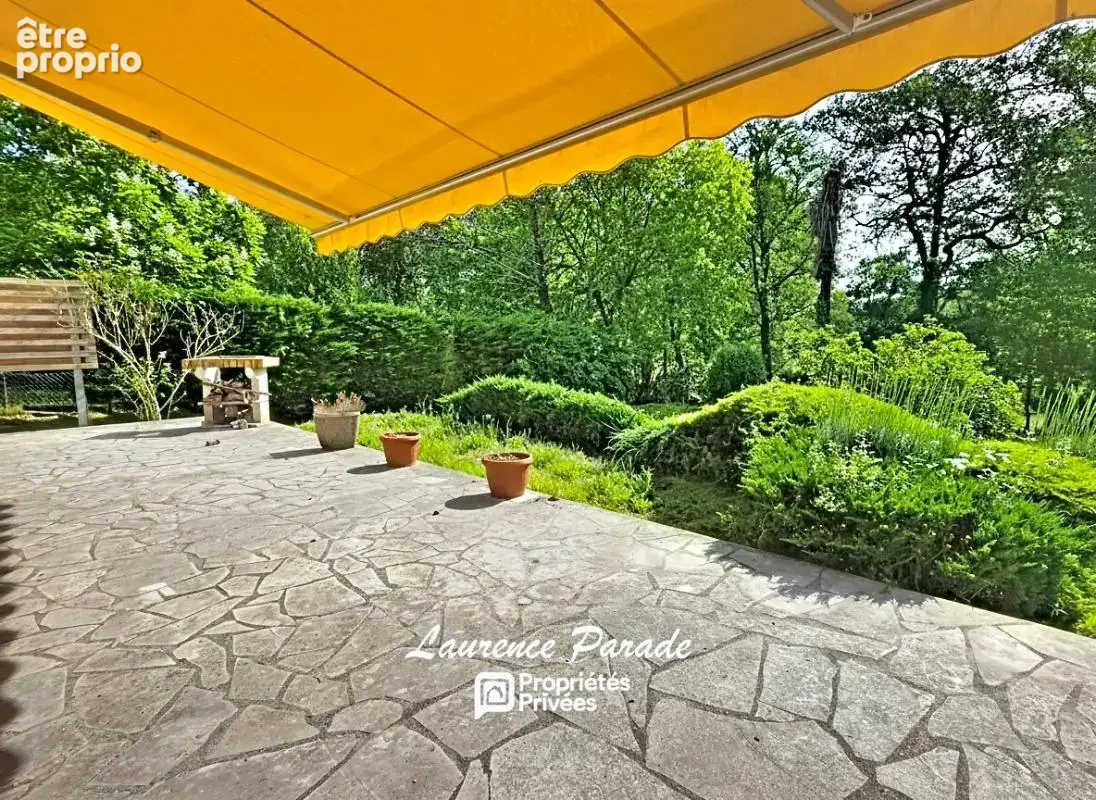 Maison  avec garage et parc, annexes - photo 2