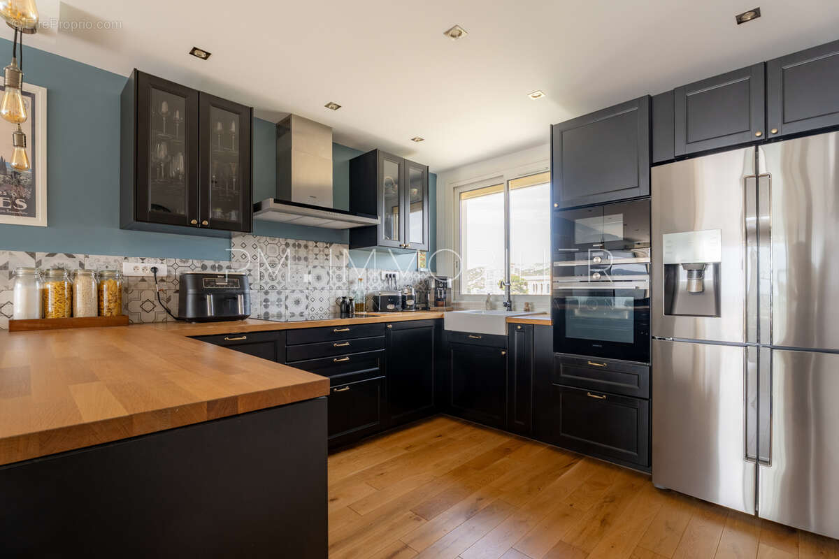 Appartement à MARSEILLE-9E