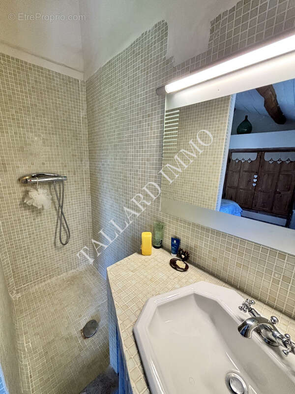 Venterol, maison 163 m2 + grages, caves et jardin. - photo 24