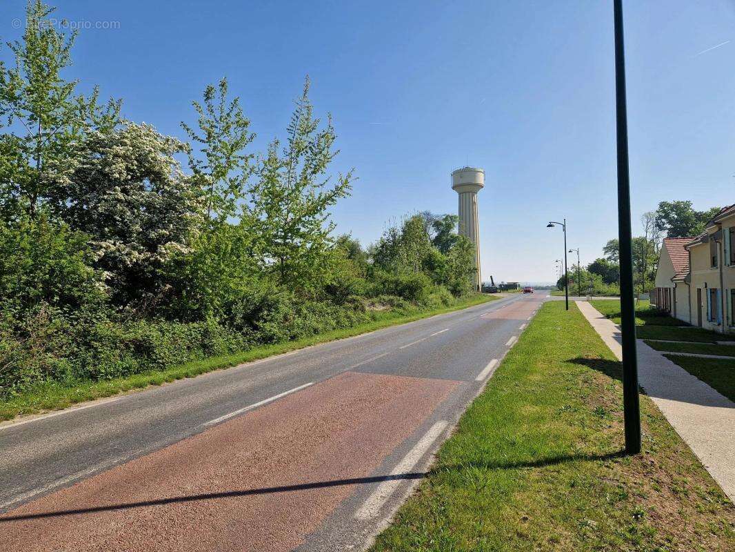 Terrain à BAZICOURT