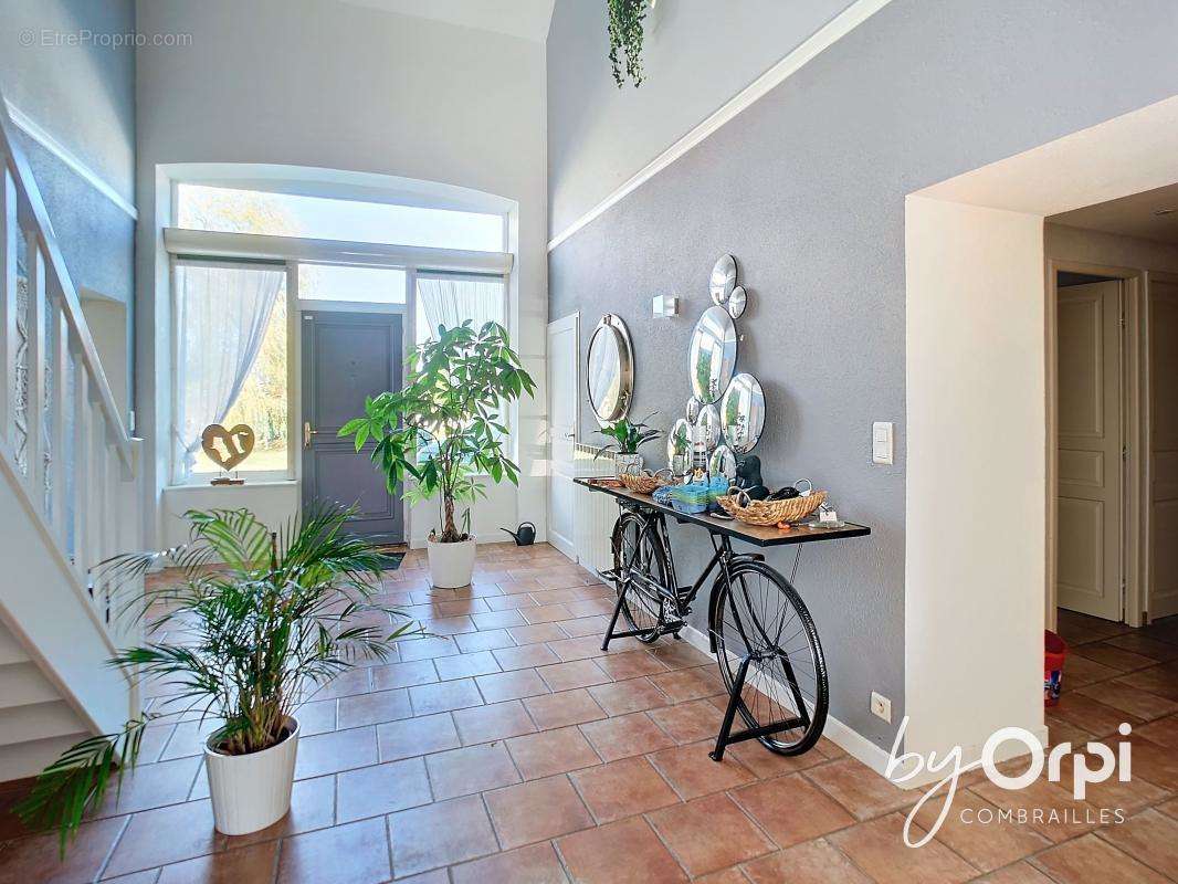 Maison à NERIS-LES-BAINS