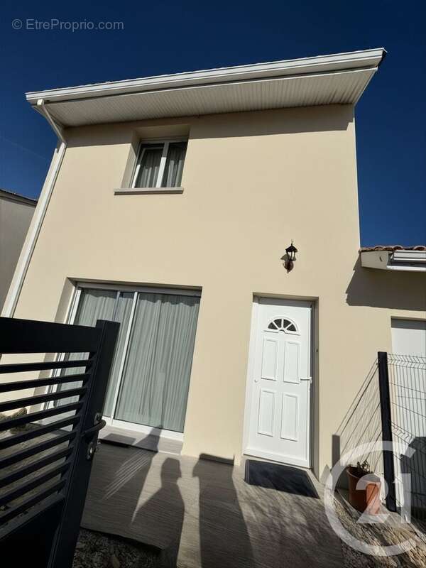 Maison à SAINT-ANDRE-DE-CUBZAC