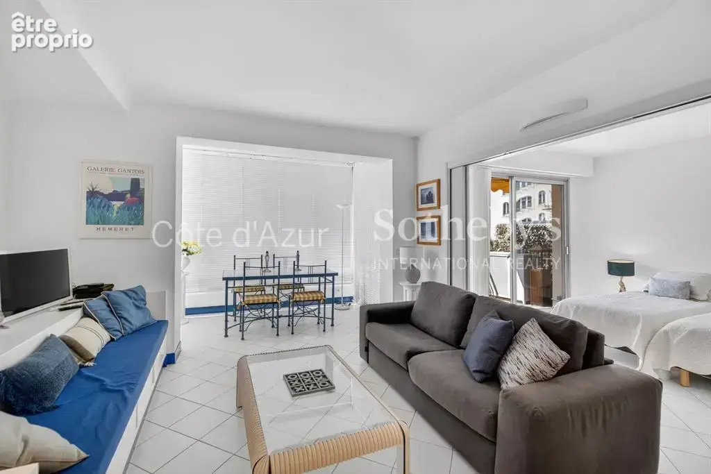 Cannes centre, appartement avec terrasse à proximité immédiate de la Croisette et des plages - photo 10
