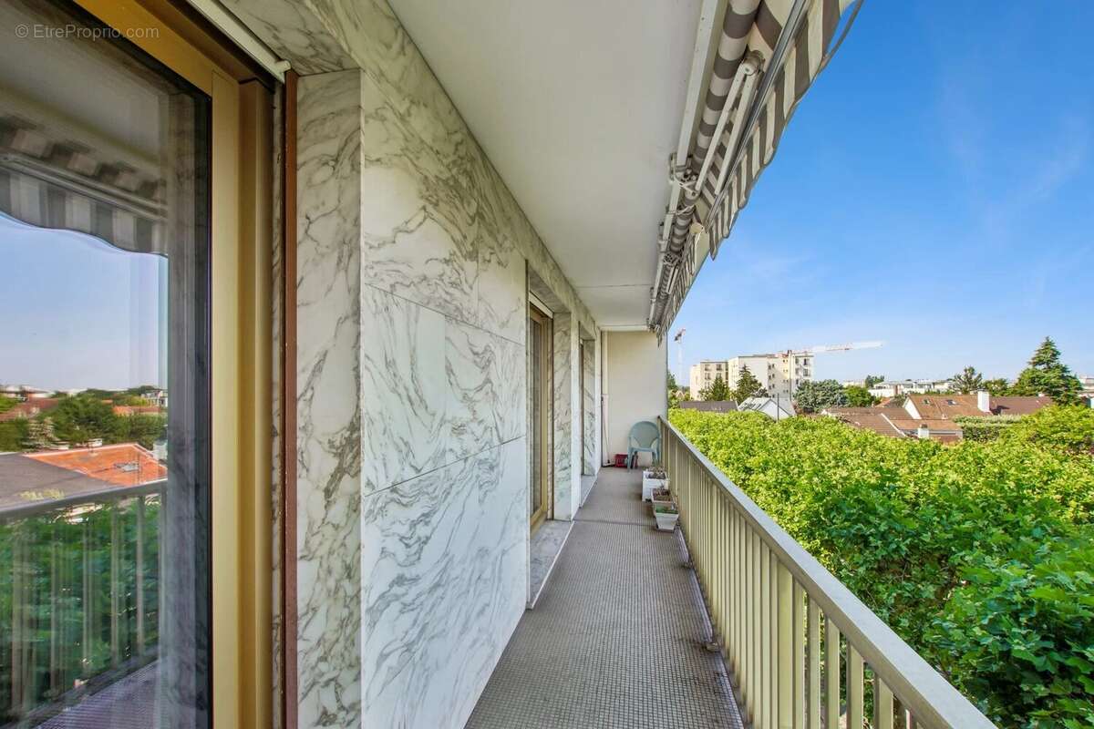 Appartement à SAINT-MAUR-DES-FOSSES