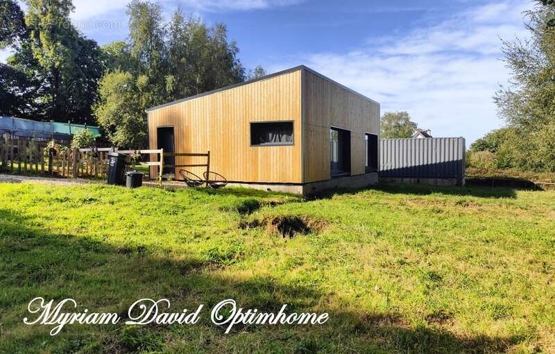 Maison à SAINT-HERNIN