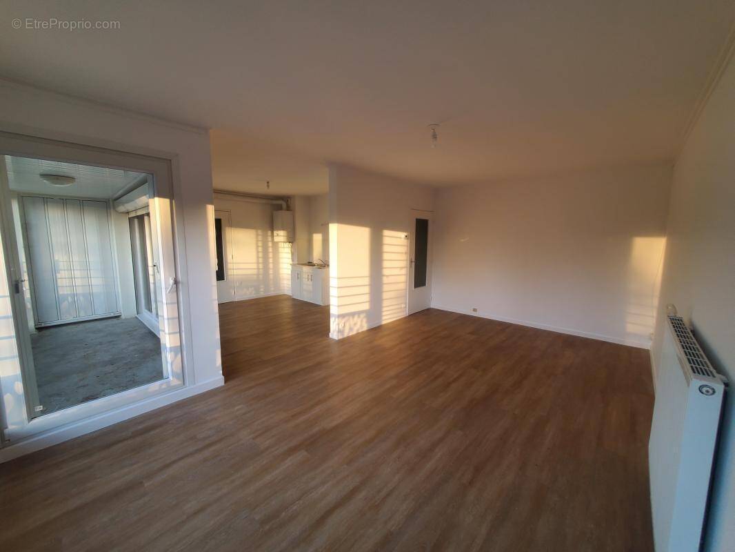 Appartement à SAINTE-LUCE-SUR-LOIRE