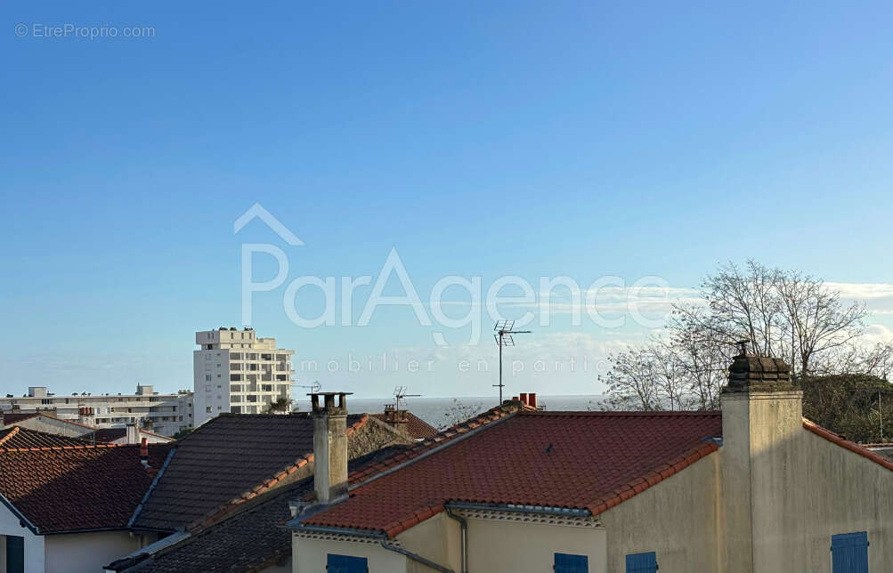 Appartement T5 - Centre-ville - Aperçu mer - photo 8