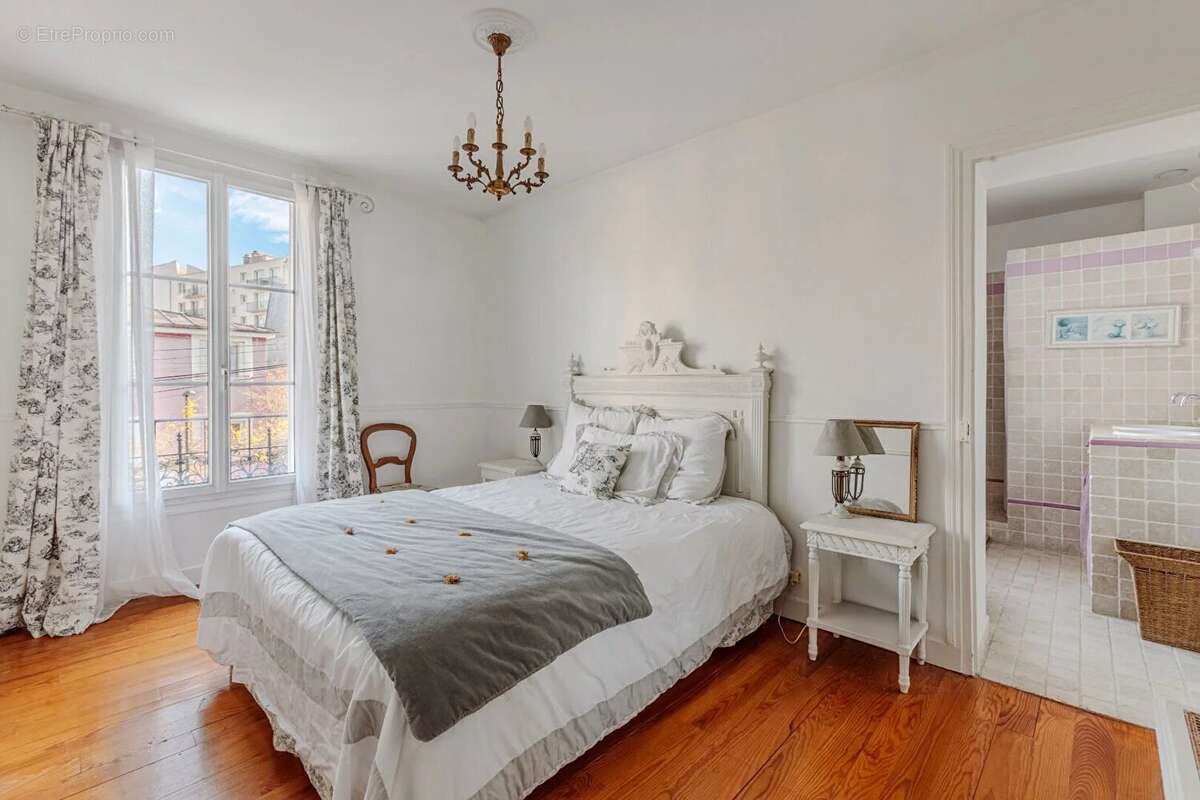 Appartement à ASNIERES-SUR-SEINE