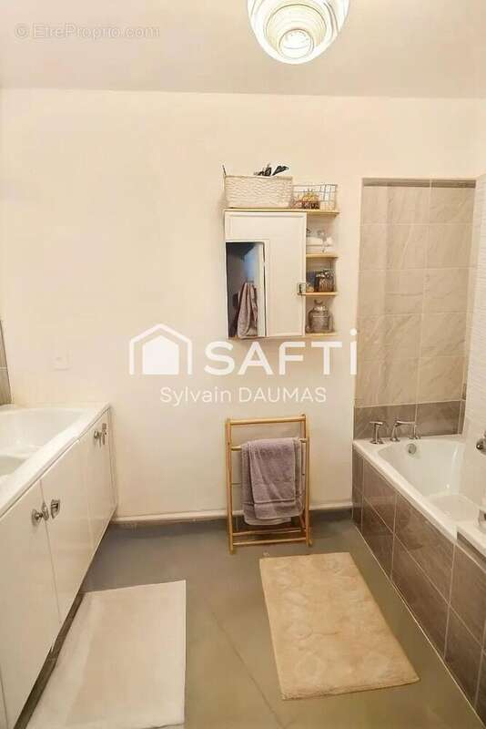 Photo 4 - Appartement à LA SEYNE-SUR-MER