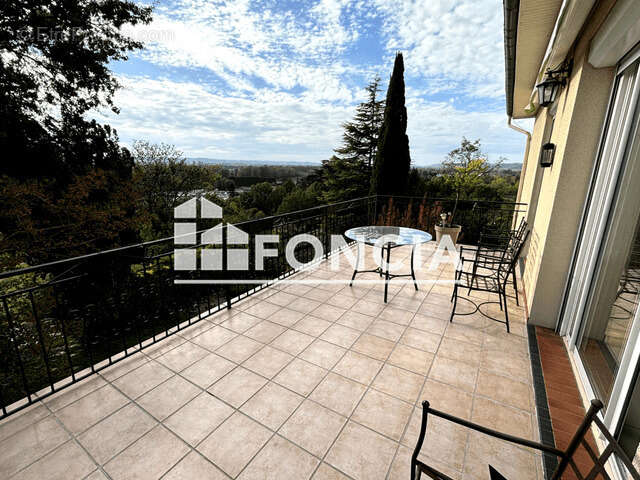 Maison à COLAYRAC-SAINT-CIRQ