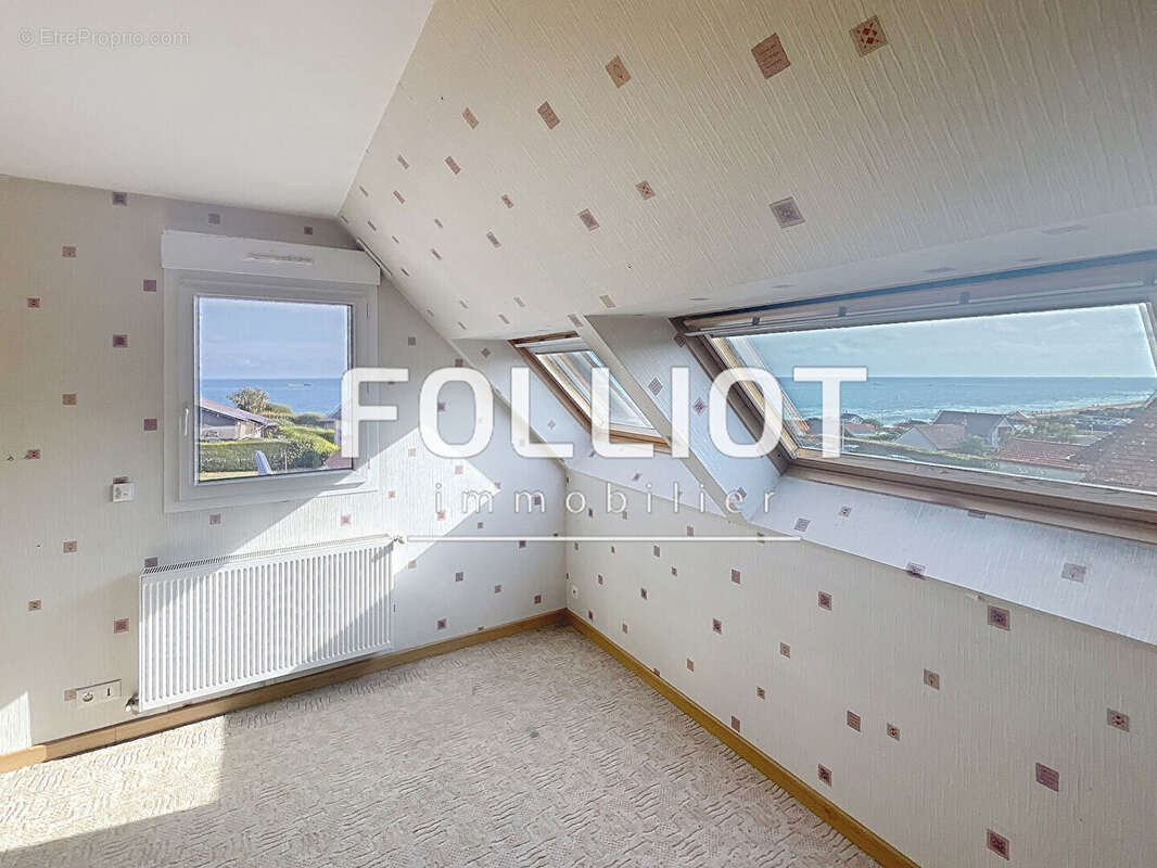 Maison à SAINT-COME-DE-FRESNE