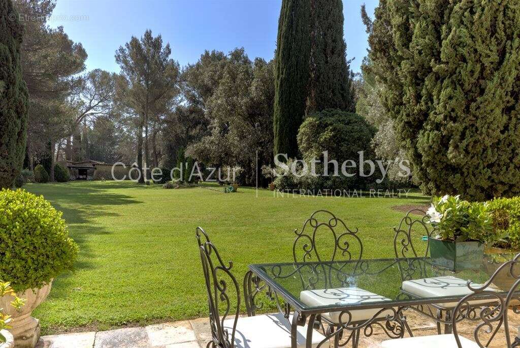 Maison à AURIBEAU-SUR-SIAGNE