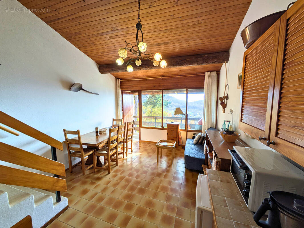 Appartement à SAINT-MICHEL-DE-CHAILLOL