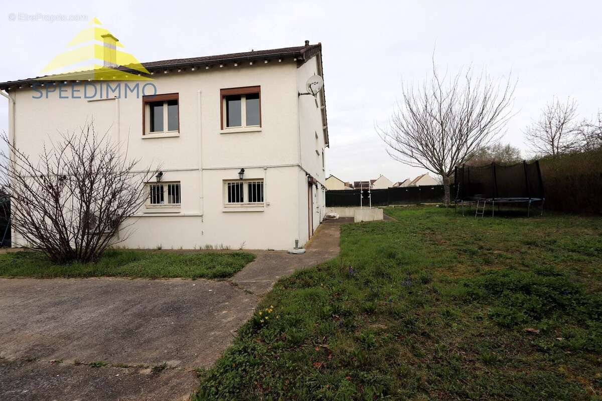 Maison à PERIGNY