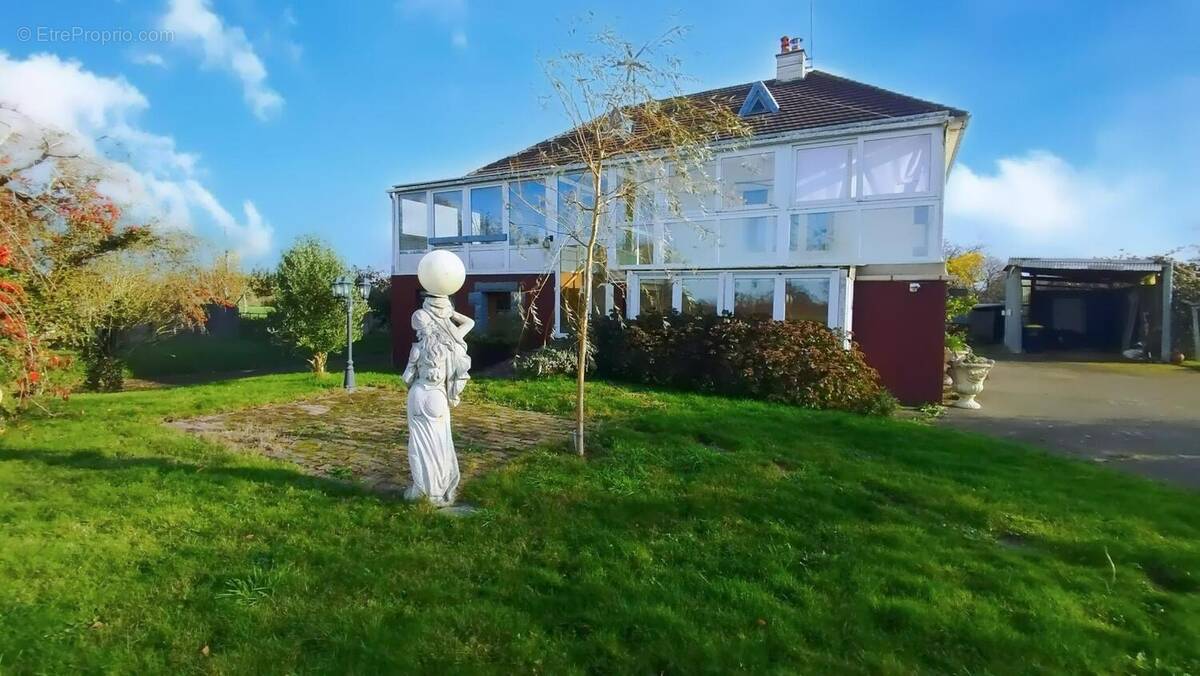 Photo 1 - Maison à SAINT-MARC-LE-BLANC