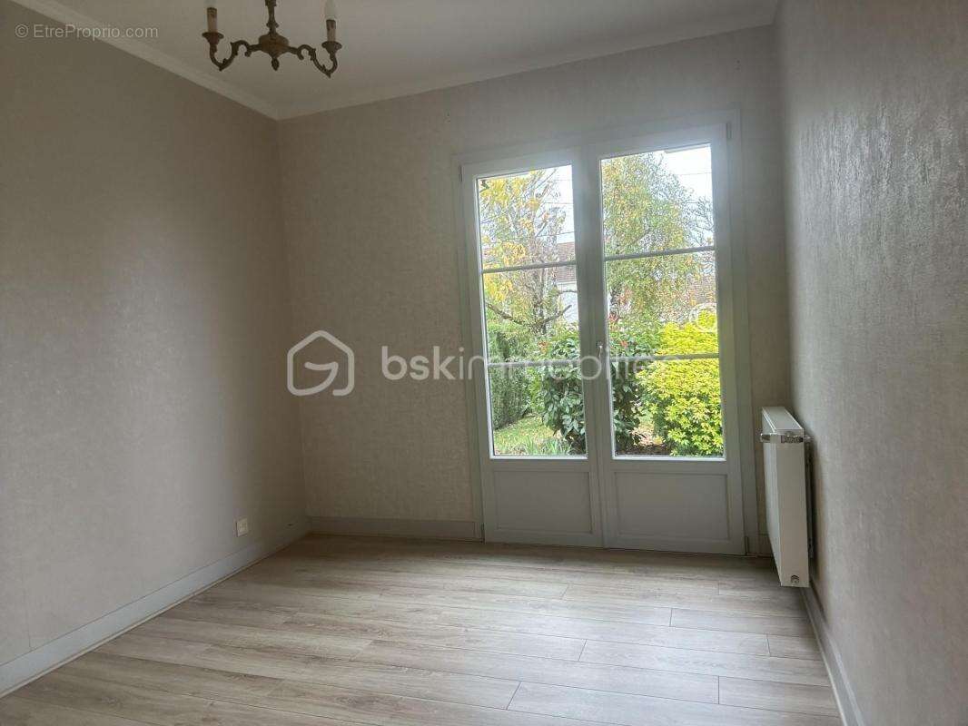 Maison à VILLEBAROU