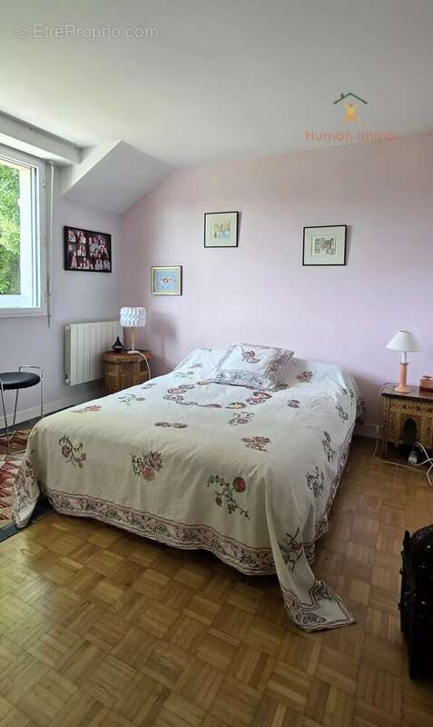 Maison à VERRIERES-LE-BUISSON