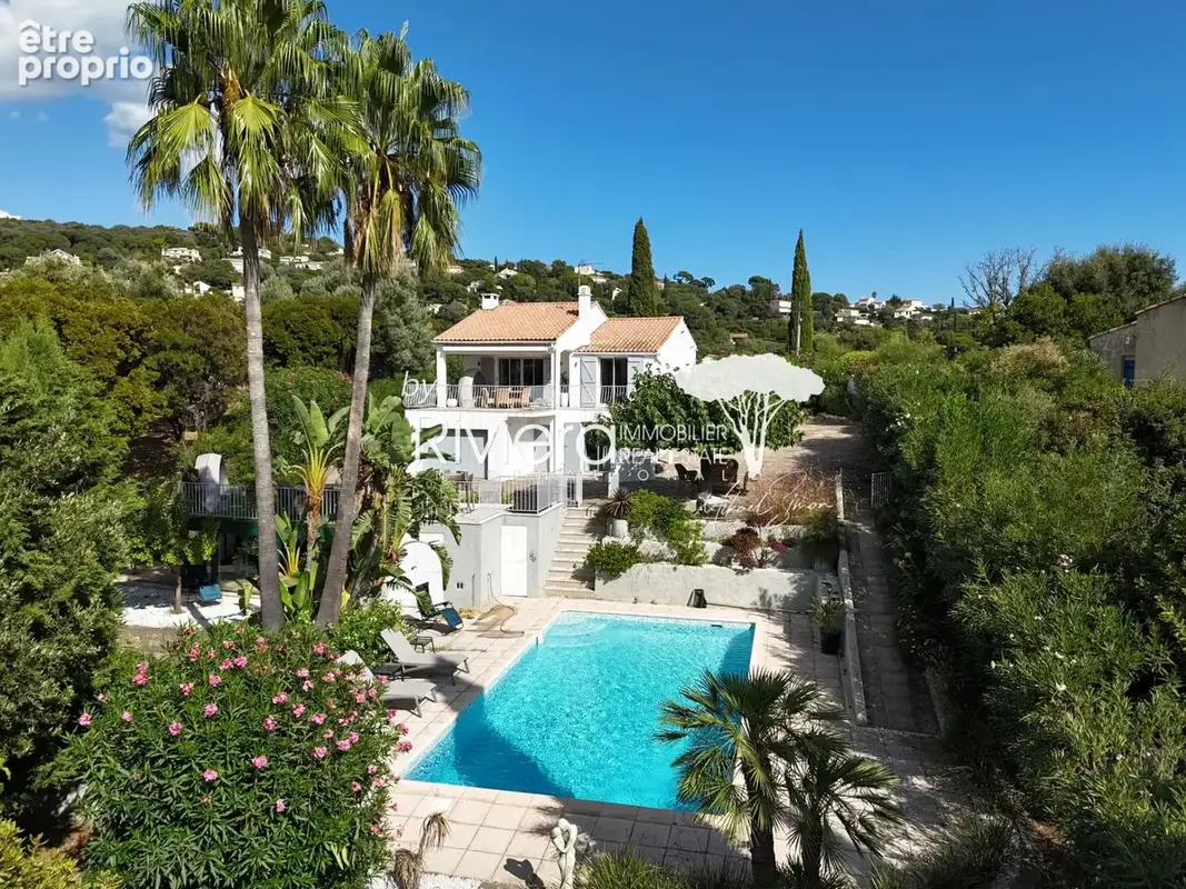 Photo Maison à La Croix-Valmer au prix de 1 195 000€