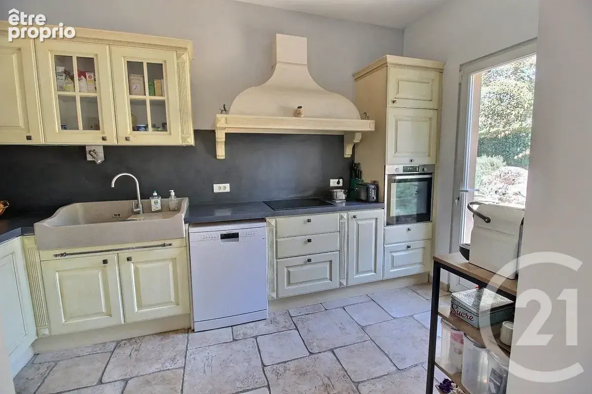Maison 4 pièces 97 m² à vendre à Roquefort-Les-Pins (06330) - photo 7