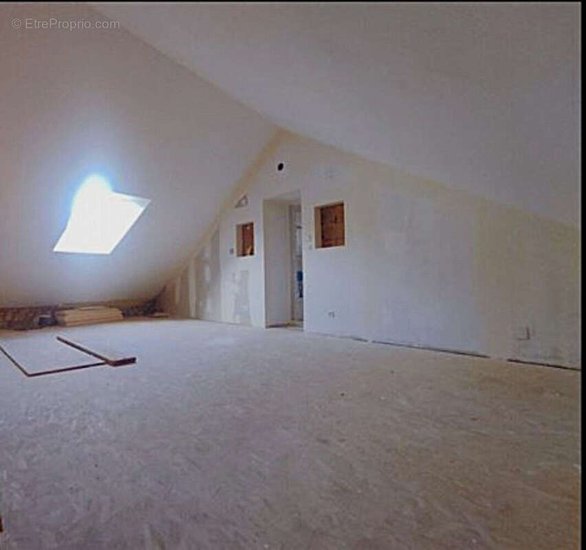 Maison à LA GUERCHE