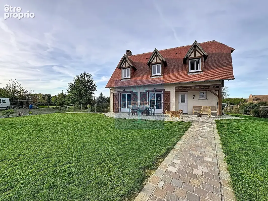 Maison à SELLES