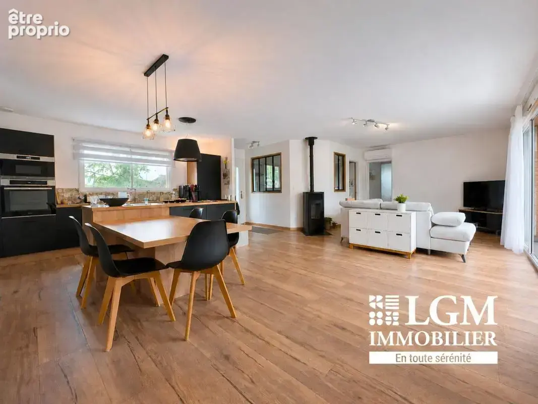 Maison en bois 2021 – 115 m² – 4 chambres + bureau – DPE A/A - photo 1