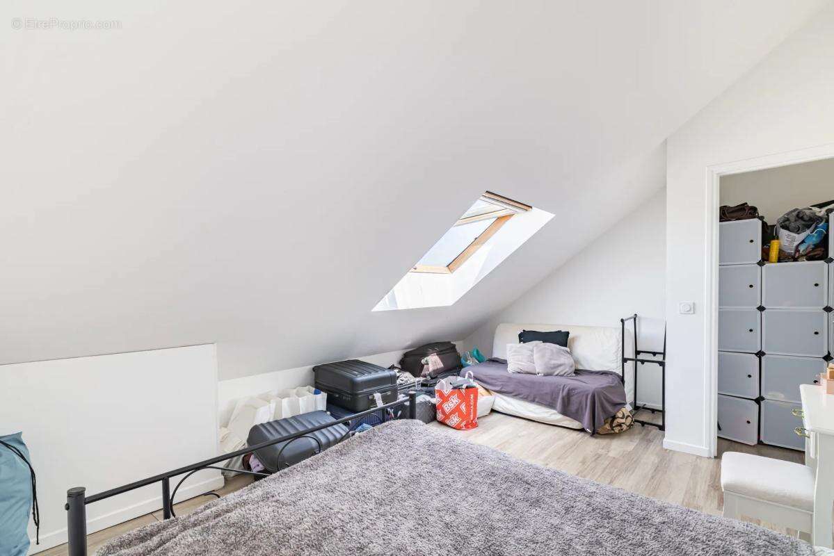 Appartement T3 Duplex 64 m² au sol à Noisy-le-Sec - photo 10