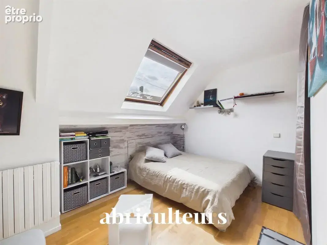Maison familiale 7 pièces – Jardin sans vis-à-vis, grand garage et potentiel d’aménagement – Châtillon - photo 11