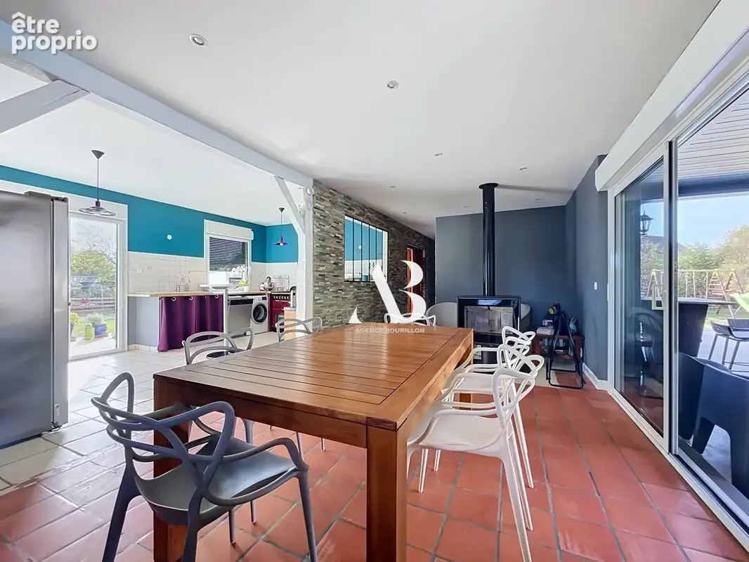 maison familiale 8 pièces 189,7 m2 sur un terrain avec piscine de 1540 m2 - photo 7