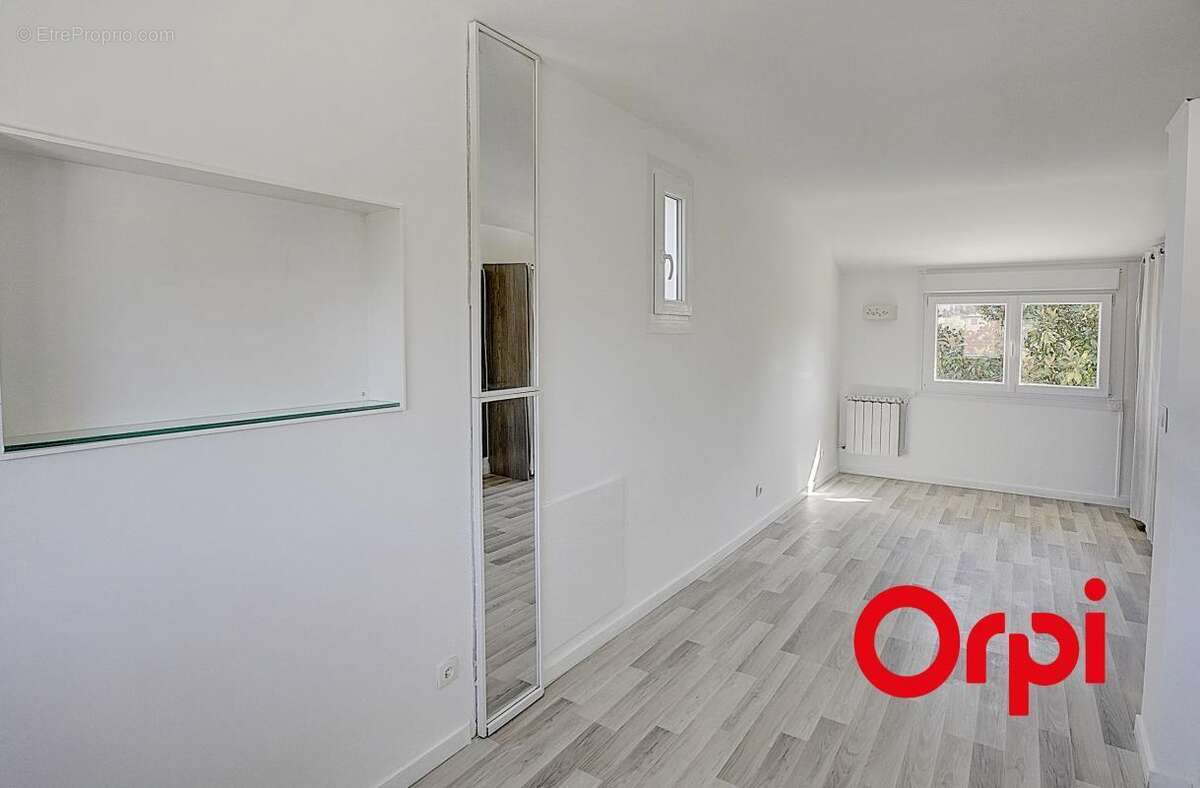 Maison à CAILLOUX-SUR-FONTAINES