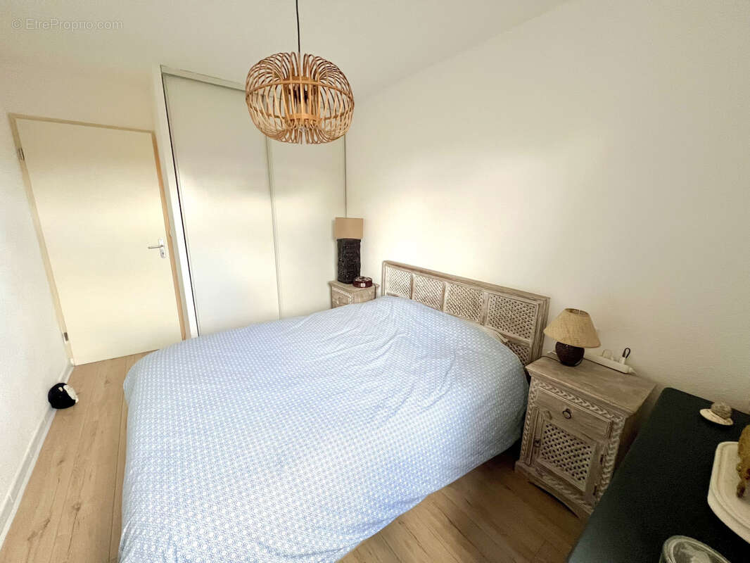 Appartement à BEAUZELLE