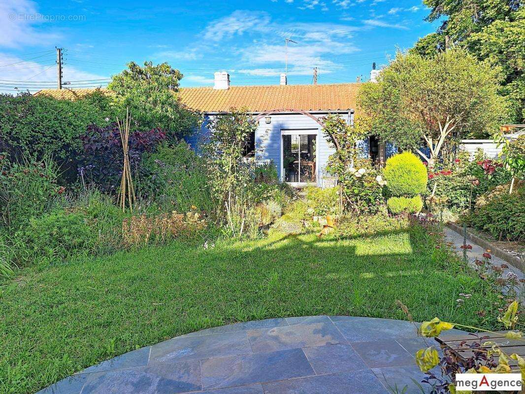 Coup de cœur entre Bout des Pavés et Hippodrome : maison familiale avec jardin - photo 15