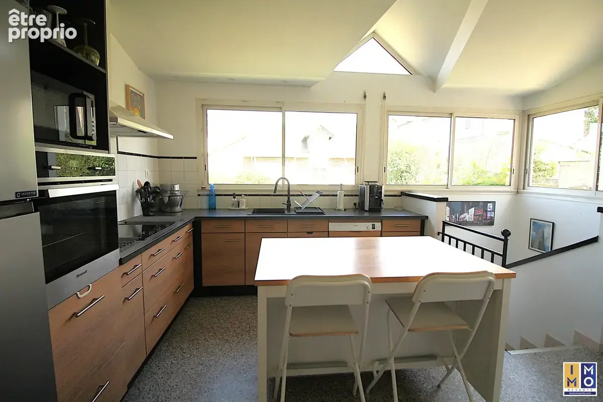 Maison 180 m² à Bourges  - photo 2