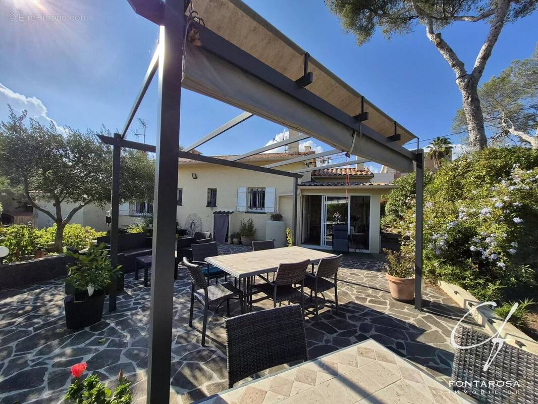 Maison à SAINT-RAPHAEL