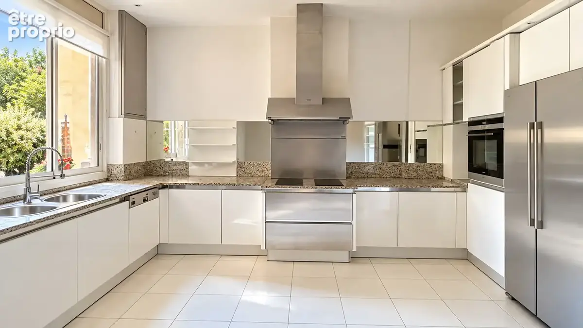 Exceptionnel appartement de 218 m2   3 chambres   bureau   stationnement - photo 6