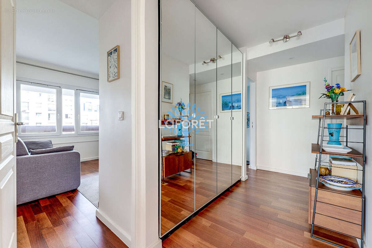 Appartement à PARIS-12E