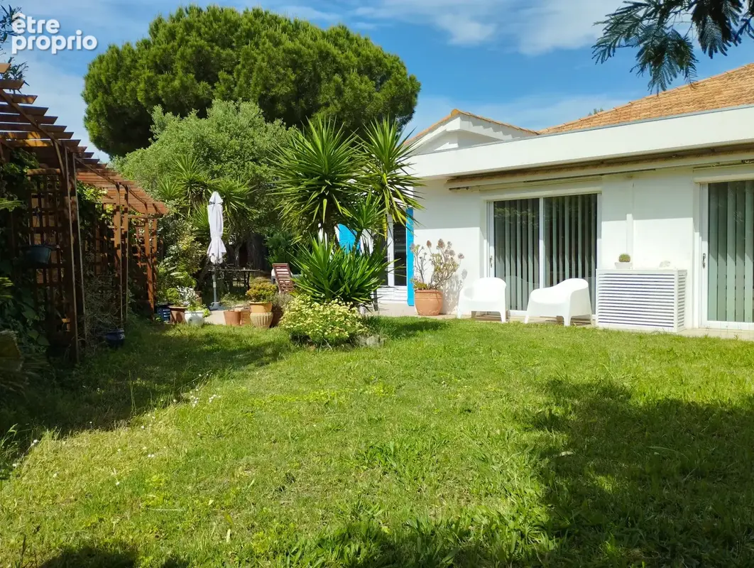 Villa plain pied quatre chambres plages a pied pleine propriete - photo 22