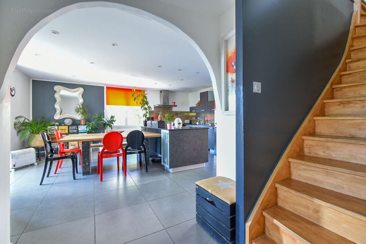 Maison à MONTMELIAN