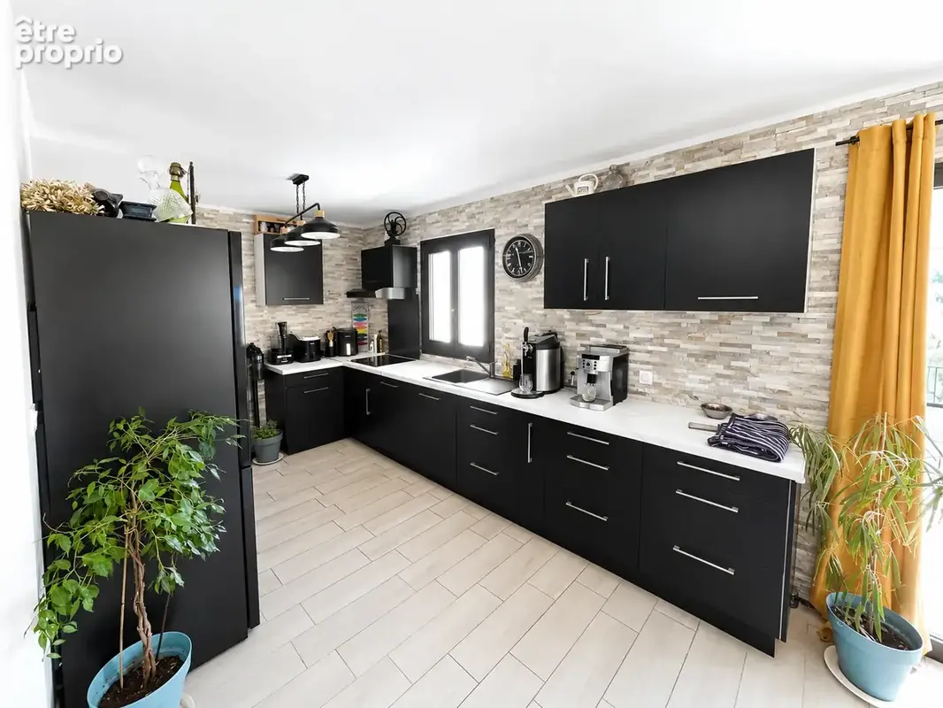 Villa de 120 m2 avec appartement indépendant — Terrain de 965 m2 — Piscine - photo 6