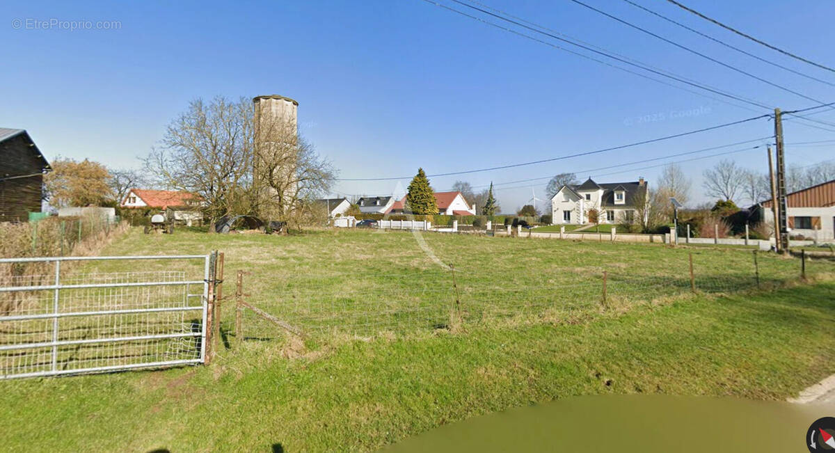 Terrain à GUILLEMONT