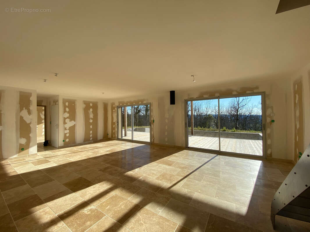 Maison à PUY-L'EVEQUE