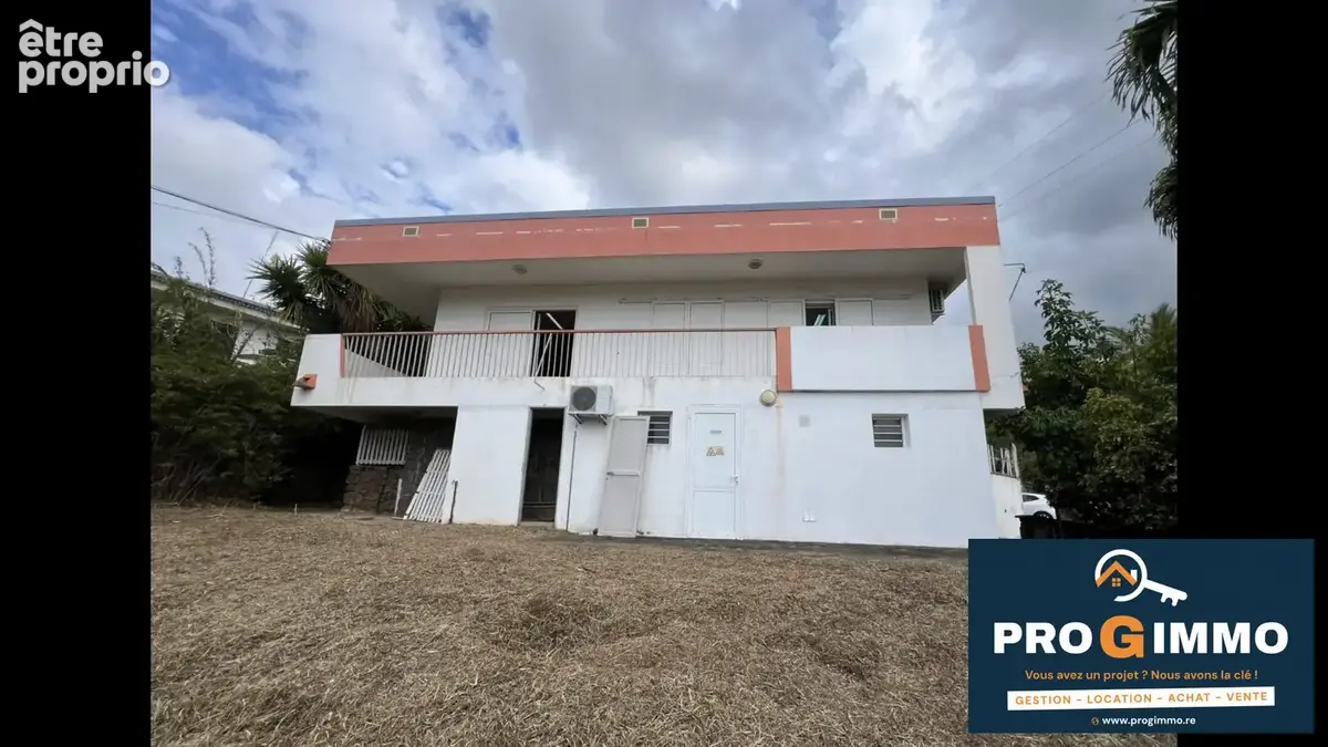 Photo Commerce à Saint-Denis au prix de 633 000€