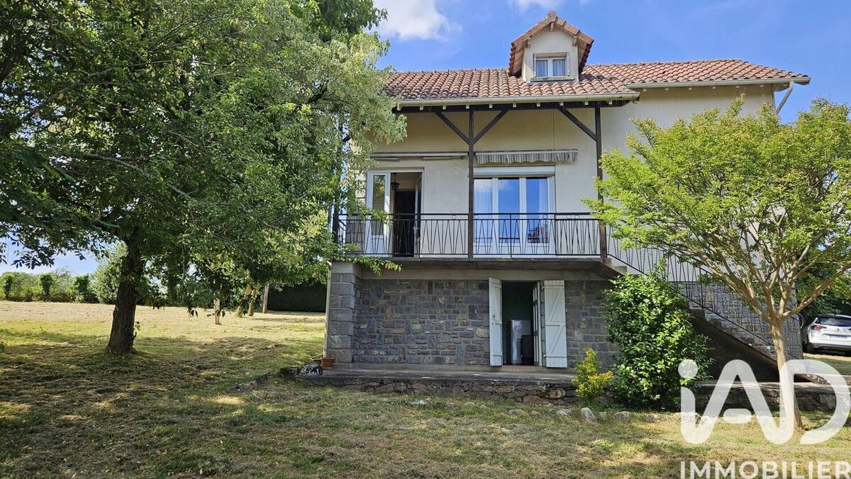 Photo 1 - Maison à SAINT-ETIENNE-DE-MAURS