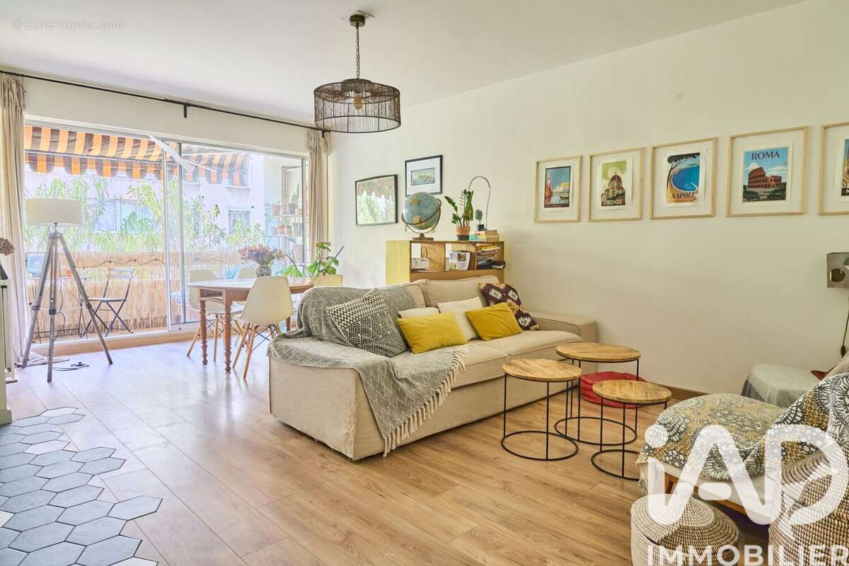 Photo 3 - Appartement à MARSEILLE-4E