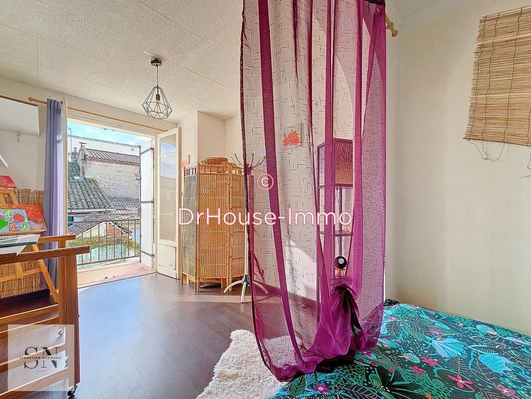 Maison à SAINTE-LIVRADE-SUR-LOT